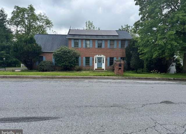 Property at 1600 Churchill Rd, Harrisburg, PA 17112, 4 beds, 3 baths
