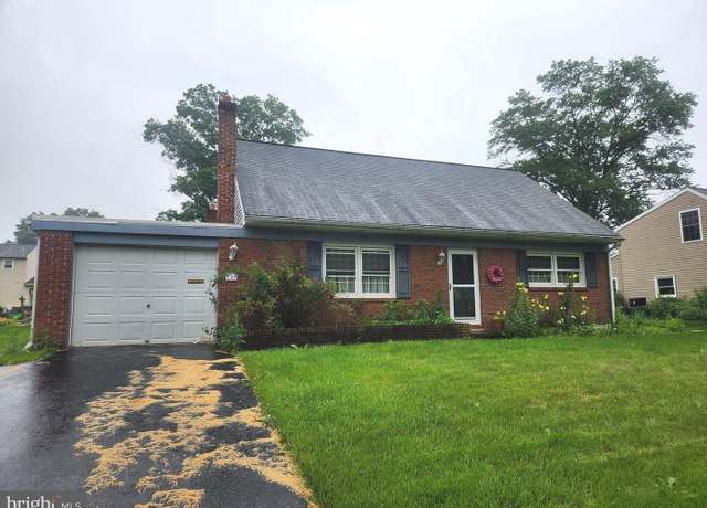 Property at 233 Cardinal Rd, Lititz, PA 17543, 4 beds, 2 baths
