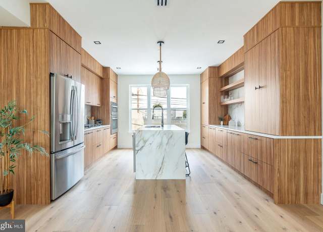 Property at 518 Cecil B. Moore Ave, Philadelphia, PA 19122, 3 beds, 3.5 baths