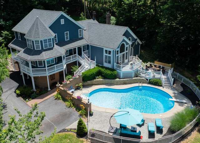Property at 3287 Indian Rock Dam Rd, York, PA 17408, 4 beds, 3.5 baths