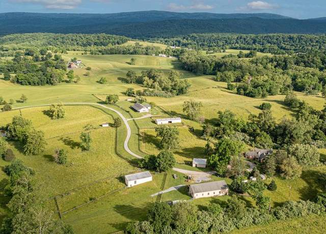 Property at 1600 Briggs Rd, Berryville, VA 22611, 5 beds, 3.5 baths
