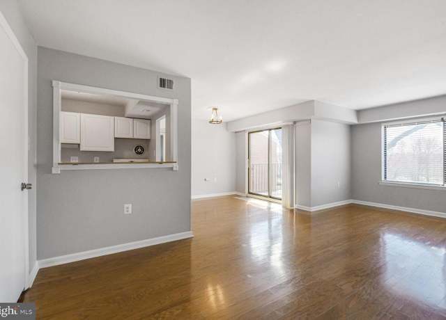 Property at 125-H Clubhouse Dr SW #11, Leesburg, VA 20175, 1 bed, 1 bath