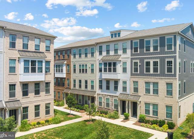 Property at 501 Tassita Ln Unit B, Manassas Park, VA 20111, 3 beds, 2.5 baths