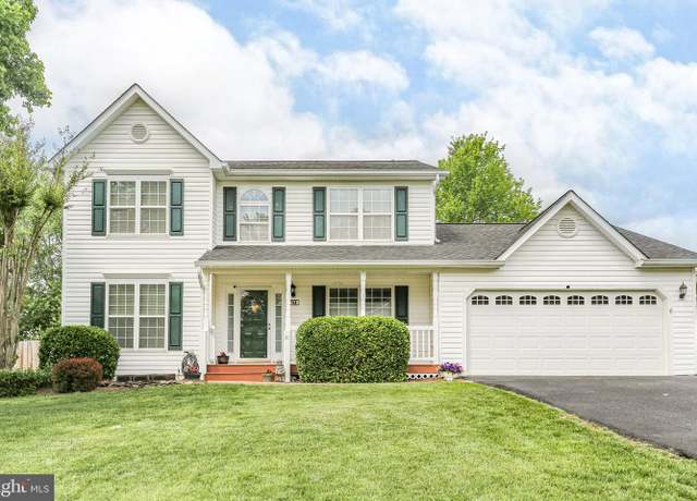 Property at 30 Whitestone Dr, Stafford, VA 22556, 5 beds, 3.5 baths