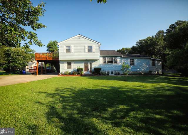 Property at 399 Hilltop Ln, Annapolis, MD 21403, 4 beds, 4 baths