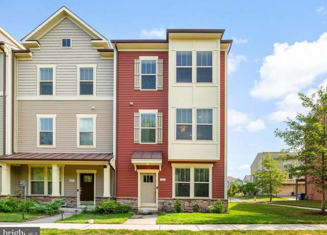 Property at 831 Badger Ave, Frederick, MD 21702, 3 beds, 3.5 baths