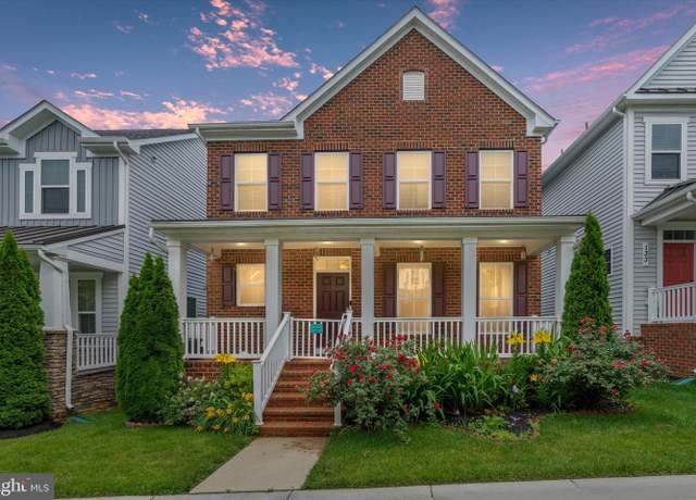 Property at 135 Limpkin Ave, Clarksburg, MD 20871, 5 beds, 3.5 baths