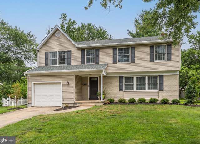 Property at 115 Old Colony Ln, Marlton, NJ 08053, 4 beds, 2.5 baths