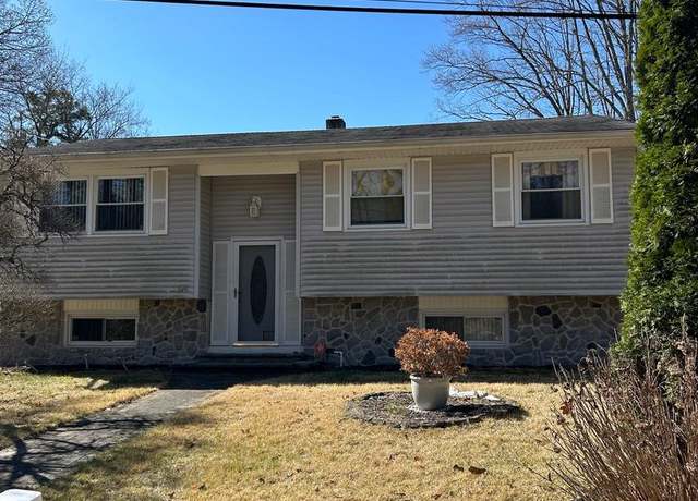 Property at 249 Girard Ave, Atco, NJ 08004, 3 beds, 1 bath