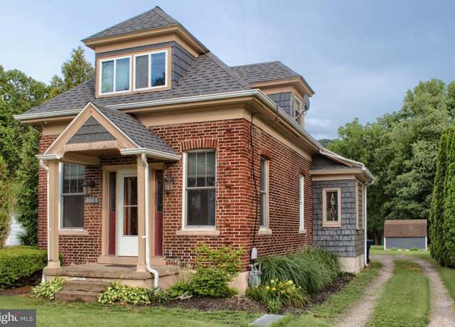 Property at 2008 Old Berwick Rd, Bloomsburg, PA 17815, 4 beds, 2 baths