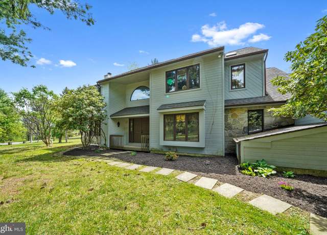 Property at 101 Harvey Ln, Chadds Ford, PA 19317, 4 beds, 3 baths
