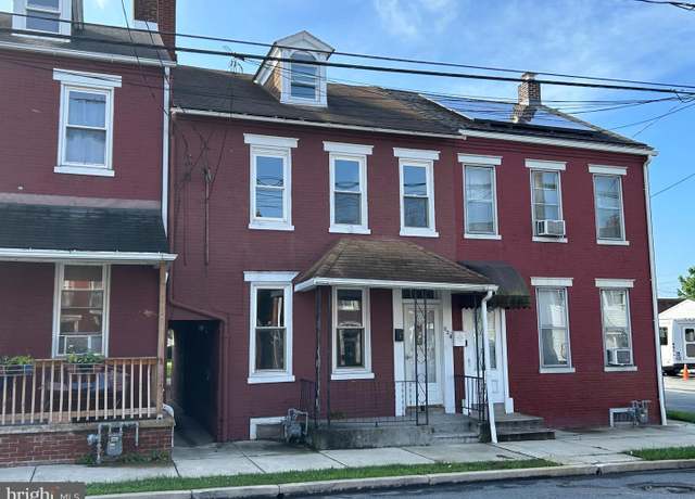 Property at 528 Walnut St, Columbia, PA 17512, 6 beds, 2 baths