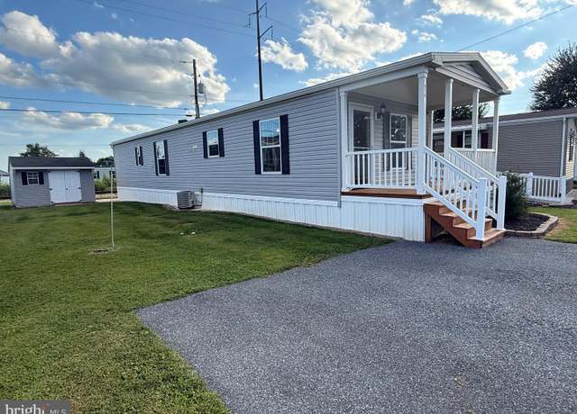 Property at 456 Brendon Dr, Leola, PA 17540, 2 beds, 1 bath