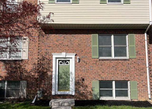 Property at 614 Eichelberger St, Hanover, PA 17331, 3 beds, 1.5 baths