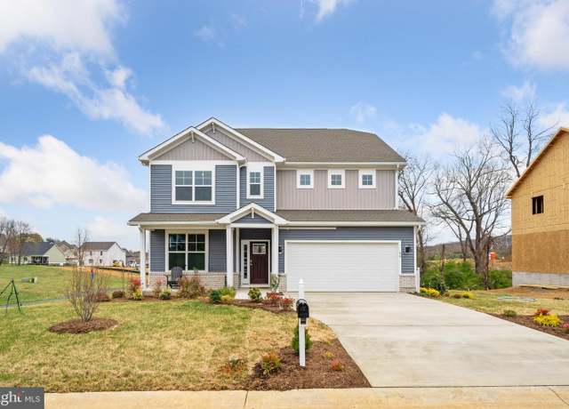 Property at 86 Whispering Oaks Dr, Staunton, VA 24401, 4 beds, 3 baths