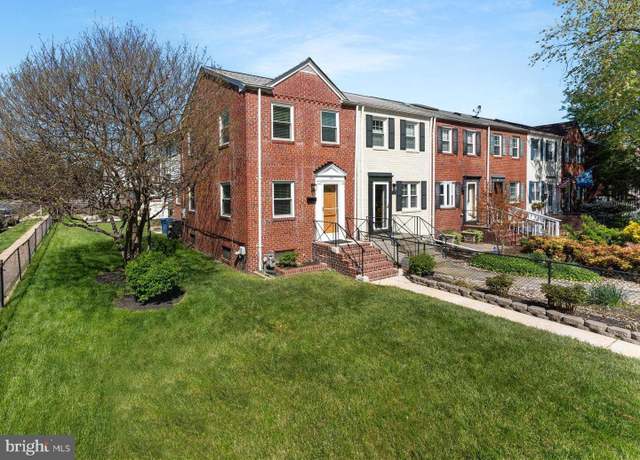 Property at 733 S Fayette St, Alexandria, VA 22314, 3 beds, 2.5 baths