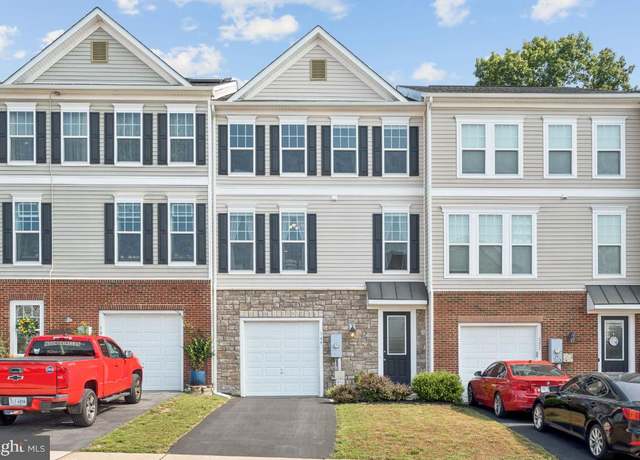 Property at 149 Biscane Ct, Winchester, VA 22602, 3 beds, 3.5 baths