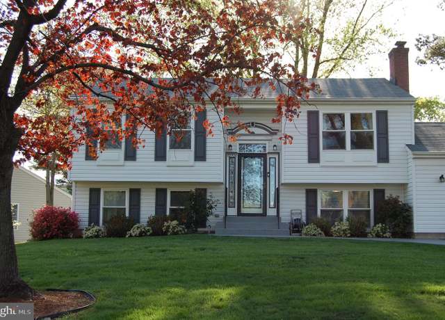 Property at 12701 Bradwell Rd, Herndon, VA 20171, 4 beds, 2 baths