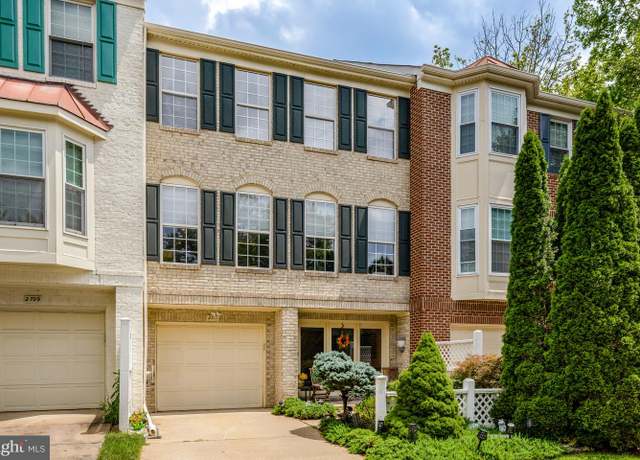 Property at 2711 Baronhurst Dr, Vienna, VA 22181, 4 beds, 3.5 baths