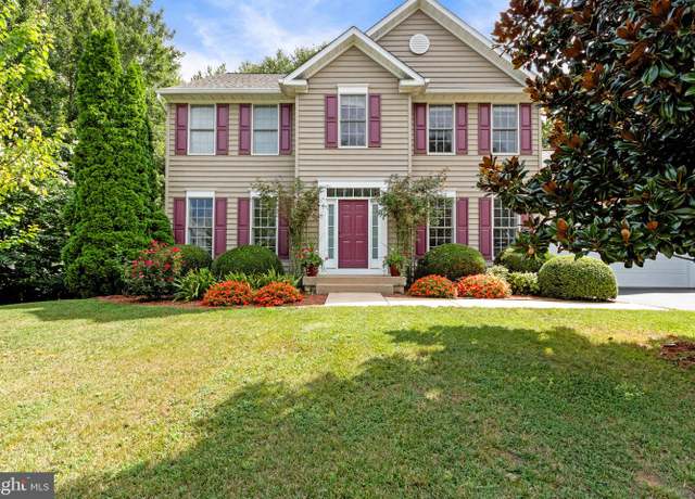 Property at 6712 Castleton Dr, Fredericksburg, VA 22407, 5 beds, 3.5 baths