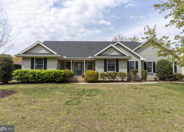 Property at 19 Holly Cove Ln, Dover, DE 19901, 3 beds, 2 baths