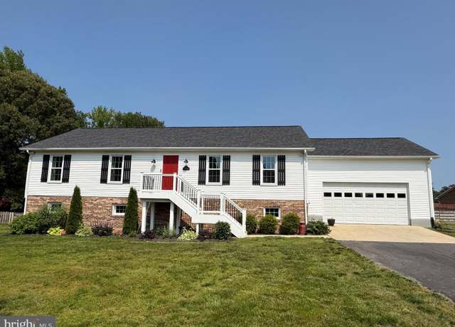 Property at 7015 Penny Ln, Sunderland, MD 20689, 4 beds, 3 baths