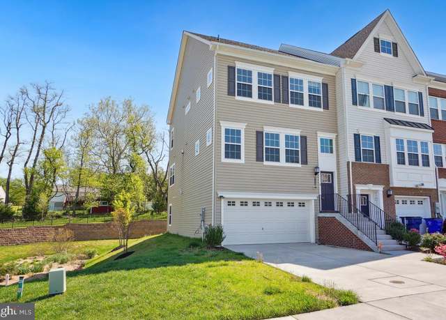 Property at 8156 Trotters Chase, Ellicott City, MD 21043, 4 beds, 4 baths