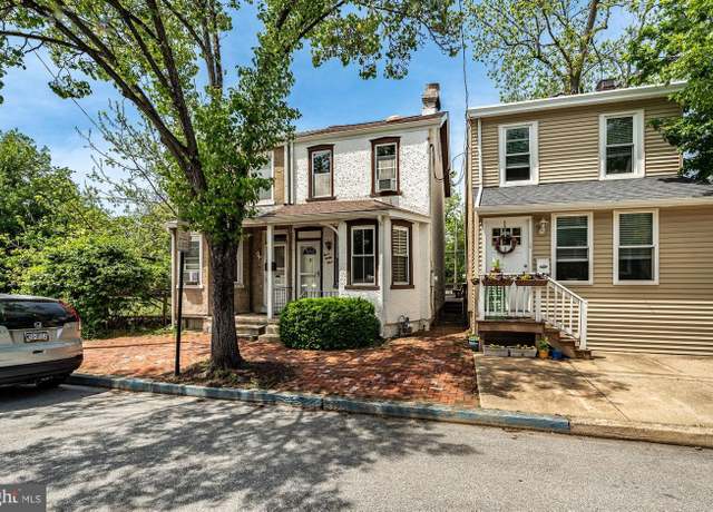 Property at 333 E Miner St, West Chester, PA 19382, 2 beds, 1 bath
