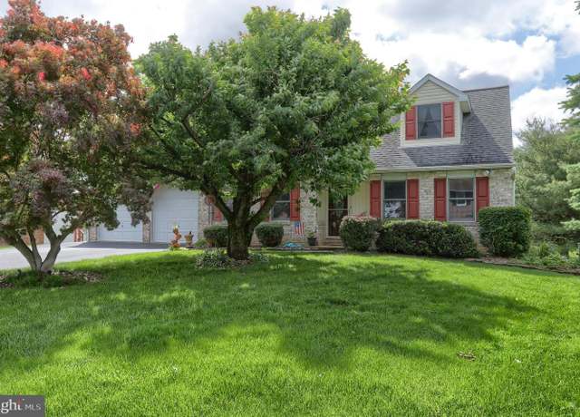 Property at 1818 Janet Ave, Lebanon, PA 17046, 3 beds, 2.5 baths