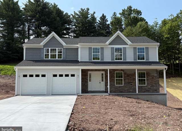 Property at 6 Country Club Rd, Ashland, PA 17921, 4 beds, 2.5 baths