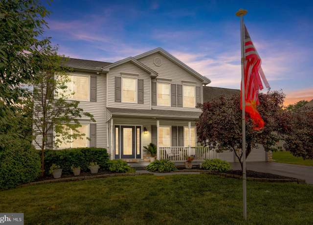 Property at 330 Braddock Dr, Etters, PA 17319, 5 beds, 3.5 baths