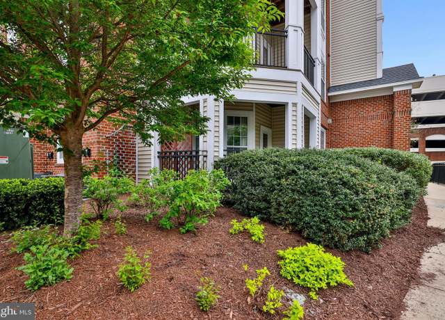 Property at 12933 Centre Park Cir #106, Herndon, VA 20171, 1 bed, 1 bath