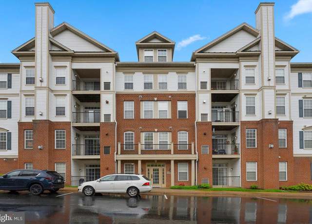 Property at 11565 Cavalier Landing Ct #201, Fairfax, VA 22030, 2 beds, 2 baths