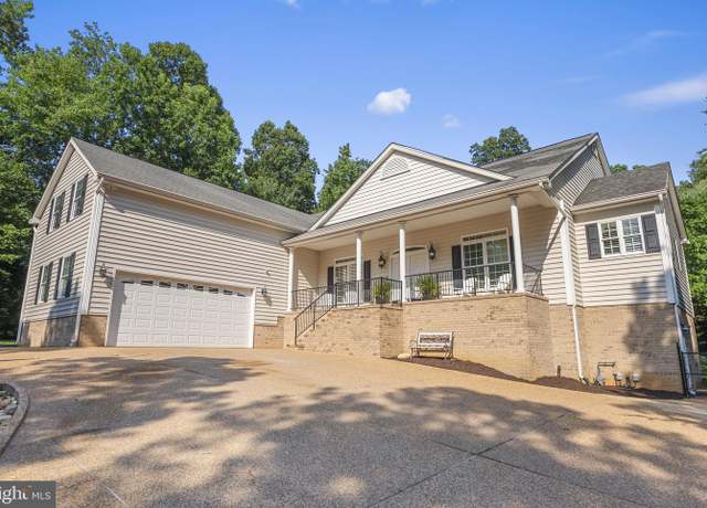Property at 100 Lakewood Dr, Williamsburg, VA 23185, 4 beds, 3.5 baths