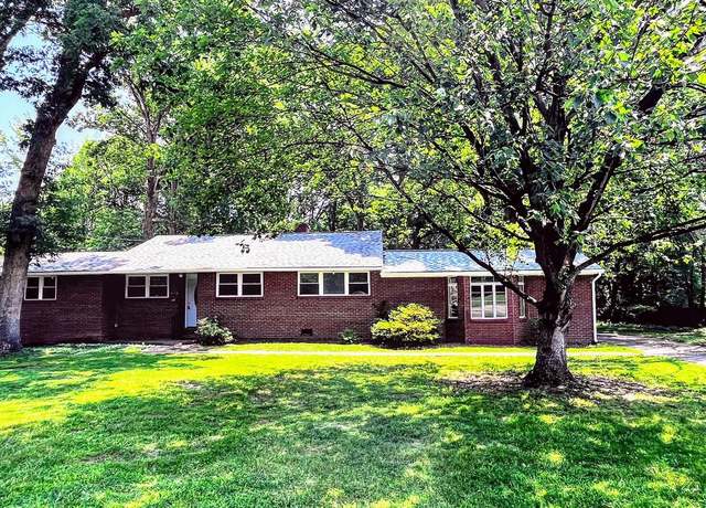 Property at 12103 Andora Dr, Fredericksburg, VA 22407, 4 beds, 2 baths