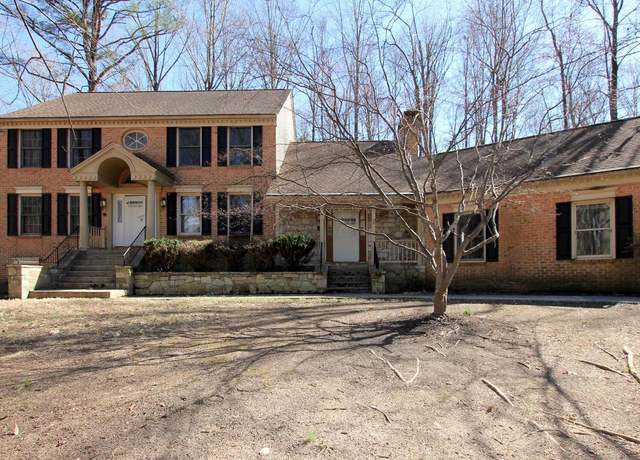 Property at 5716 Kenfield Ln, Upper Marlboro, MD 20772, 5 beds, 3.5 baths
