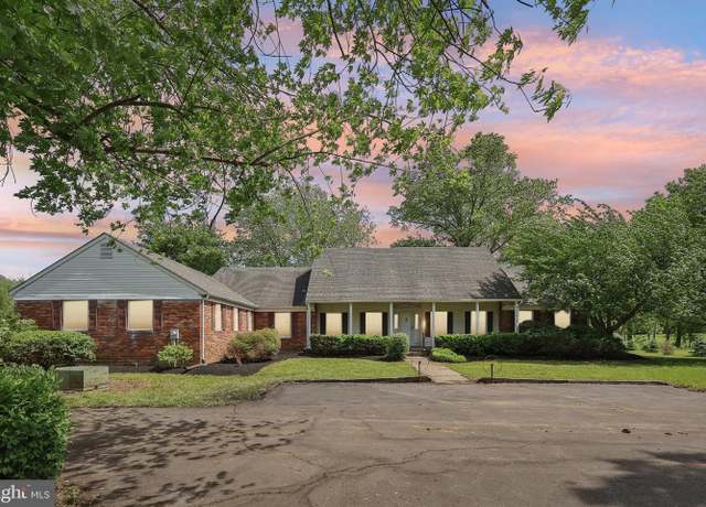 Property at 237 Bordentown-georgetown Rd, Chesterfield, NJ 08515, 4 beds, 3 baths