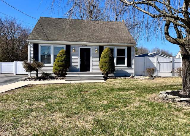 Property at 1303 N Tuckahoe Rd, Williamstown, NJ 08094, 3 beds, 2 baths