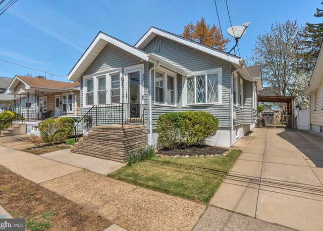 Property at 32 Charlotte Ave, Hamilton, NJ 08629, 3 beds, 2 baths