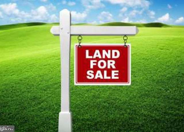Property at 120E-121E Beach Side Dr, Tobyhanna, PA 18466