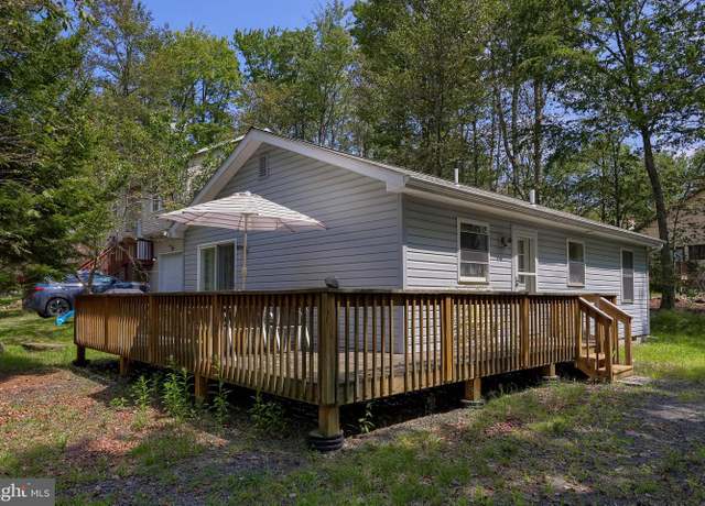 Property at 7942 Sleepy Hollow Dr, Tobyhanna, PA 18466, 2 beds, 1 bath
