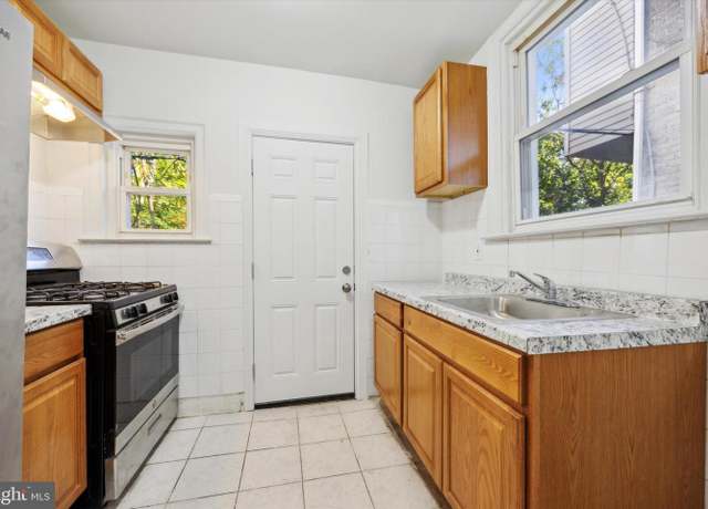 Property at 2039 S Aikens St, Philadelphia, PA 19142, 3 beds, 1.5 baths