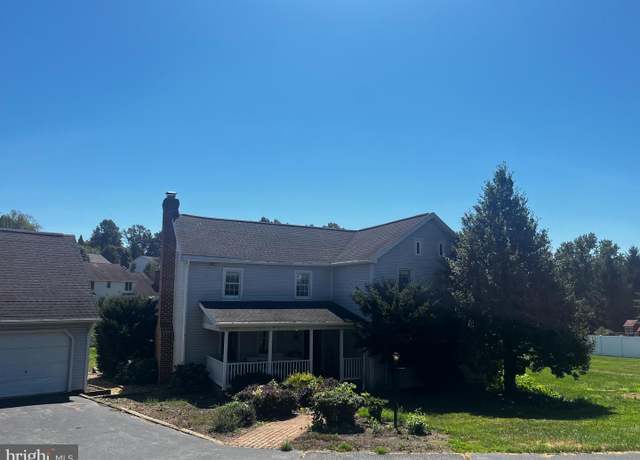 Property at 38 Stone Ridge Dr, New Freedom, PA 17349, 5 beds, 3.5 baths