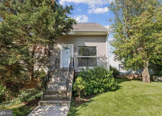 Property at 132 N Bedford St Unit B, Arlington, VA 22201, 2 beds, 2 baths
