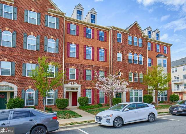 Property at 21623 Romans Dr, Ashburn, VA 20147, 3 beds, 2.5 baths