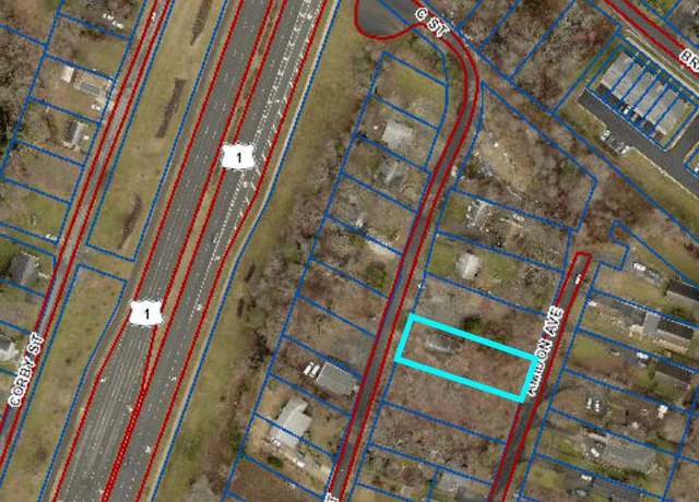 Property at 18513 Triangle St, Triangle, VA 22172, 3 beds, 1 bath