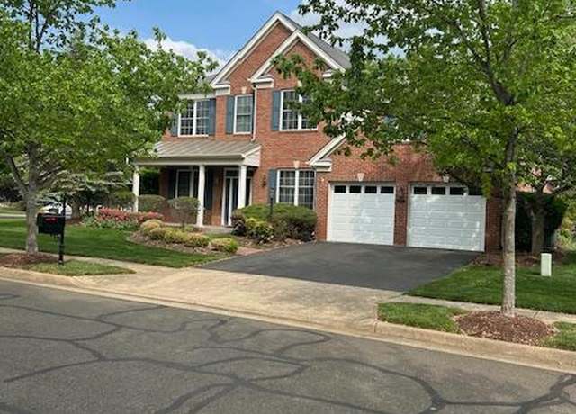 Property at 15201 Weiskopf Ct, Haymarket, VA 20169, 4 beds, 3 baths