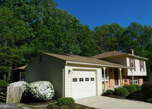 Property at 12517 Hedges Run Dr, Woodbridge, VA 22192, 3 beds, 2 baths