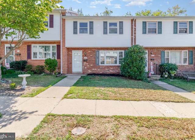 Property at 225 Overlook Ct, Fredericksburg, VA 22405, 3 beds, 3 baths