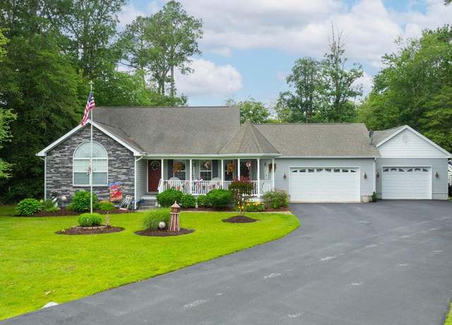 Property at 32530 Herring Wood Dr, Dagsboro, DE 19939, 3 beds, 3 baths